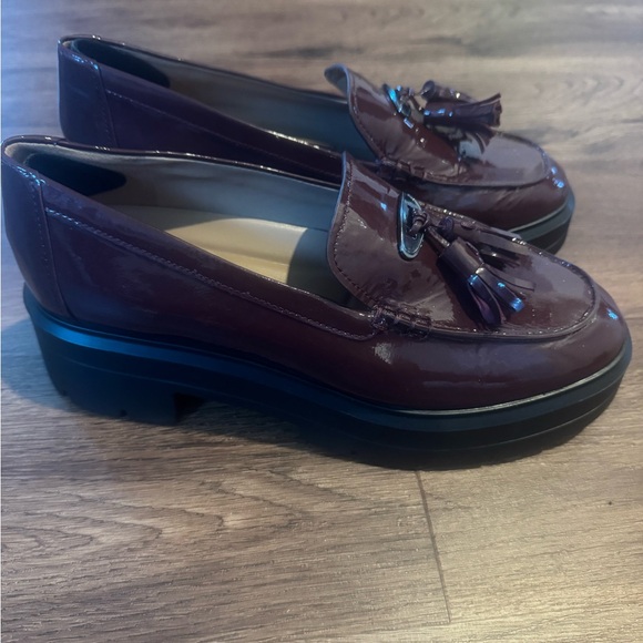 Naturalizer Women's Burgundy Loafers with Tassels NWOT - Picture 9 of 12